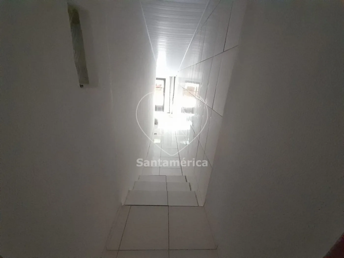 Alugar Casa / Padrão em Londrina R$ 1.500,00 - Foto 2