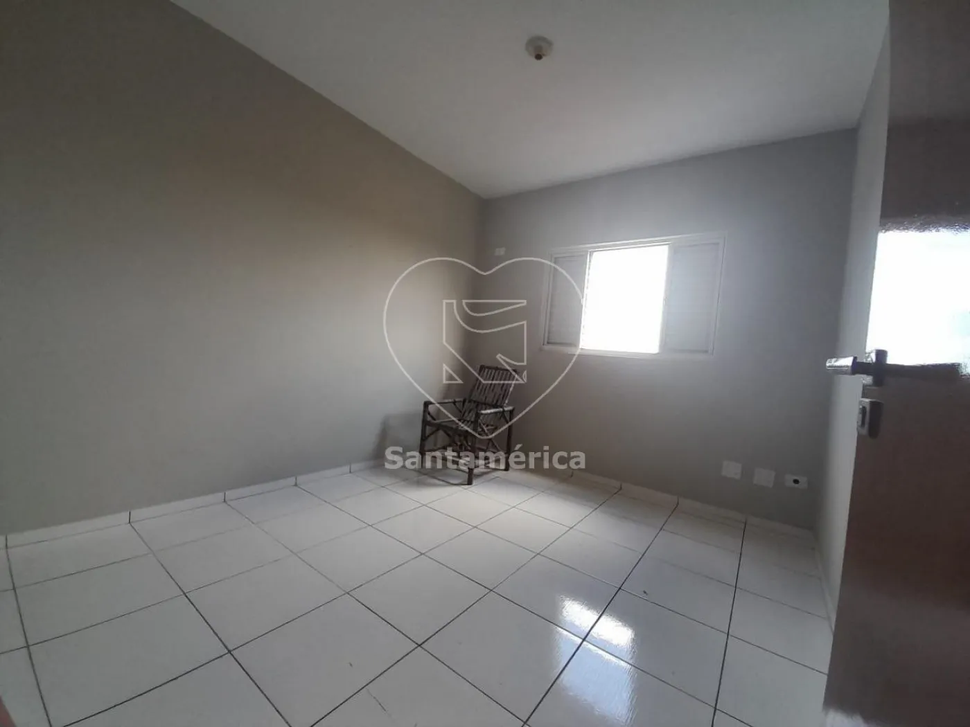 Alugar Casa / Padrão em Londrina R$ 1.500,00 - Foto 4
