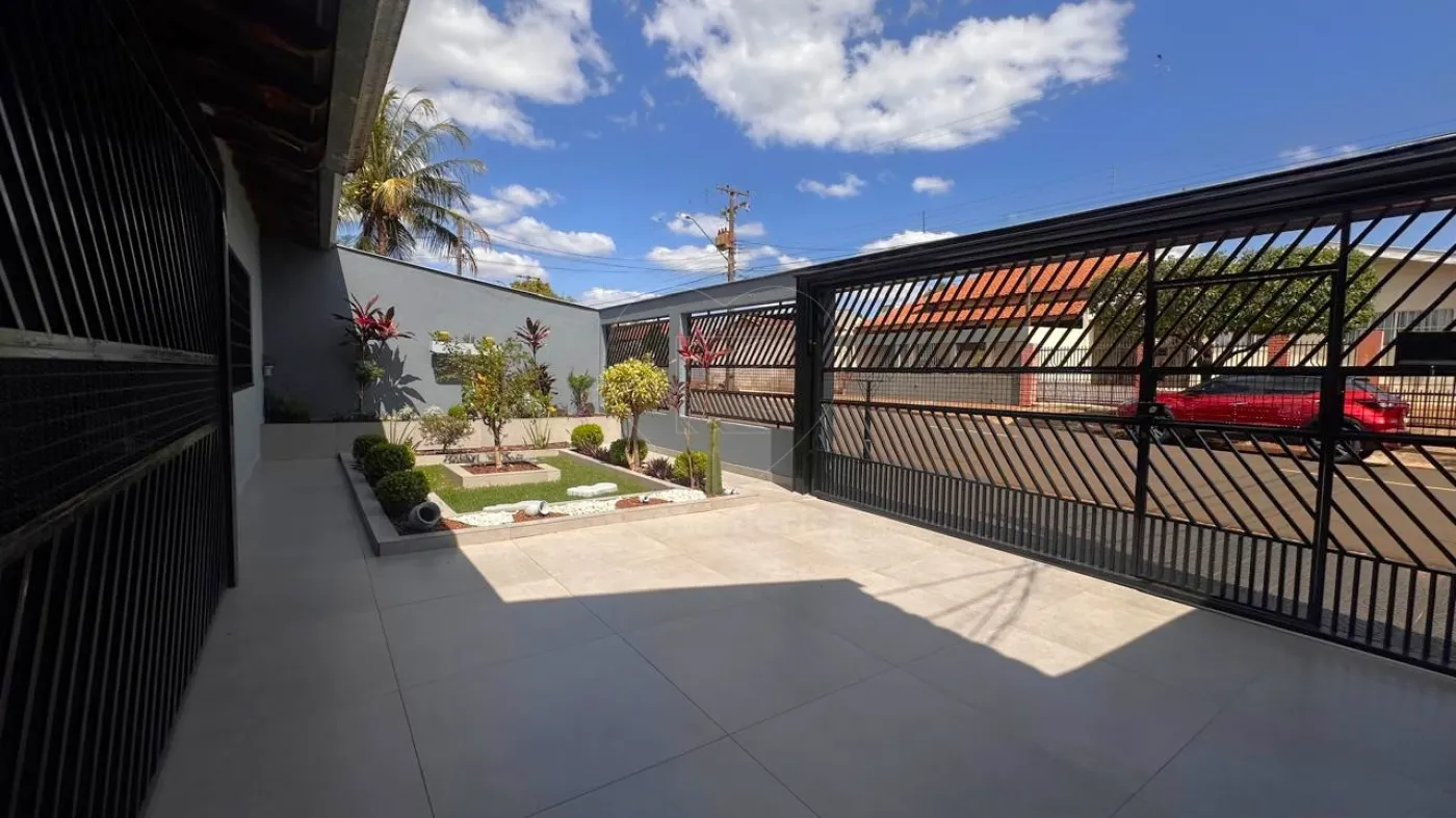 Comprar Casa / Padrão em Londrina R$ 600.000,00 - Foto 3