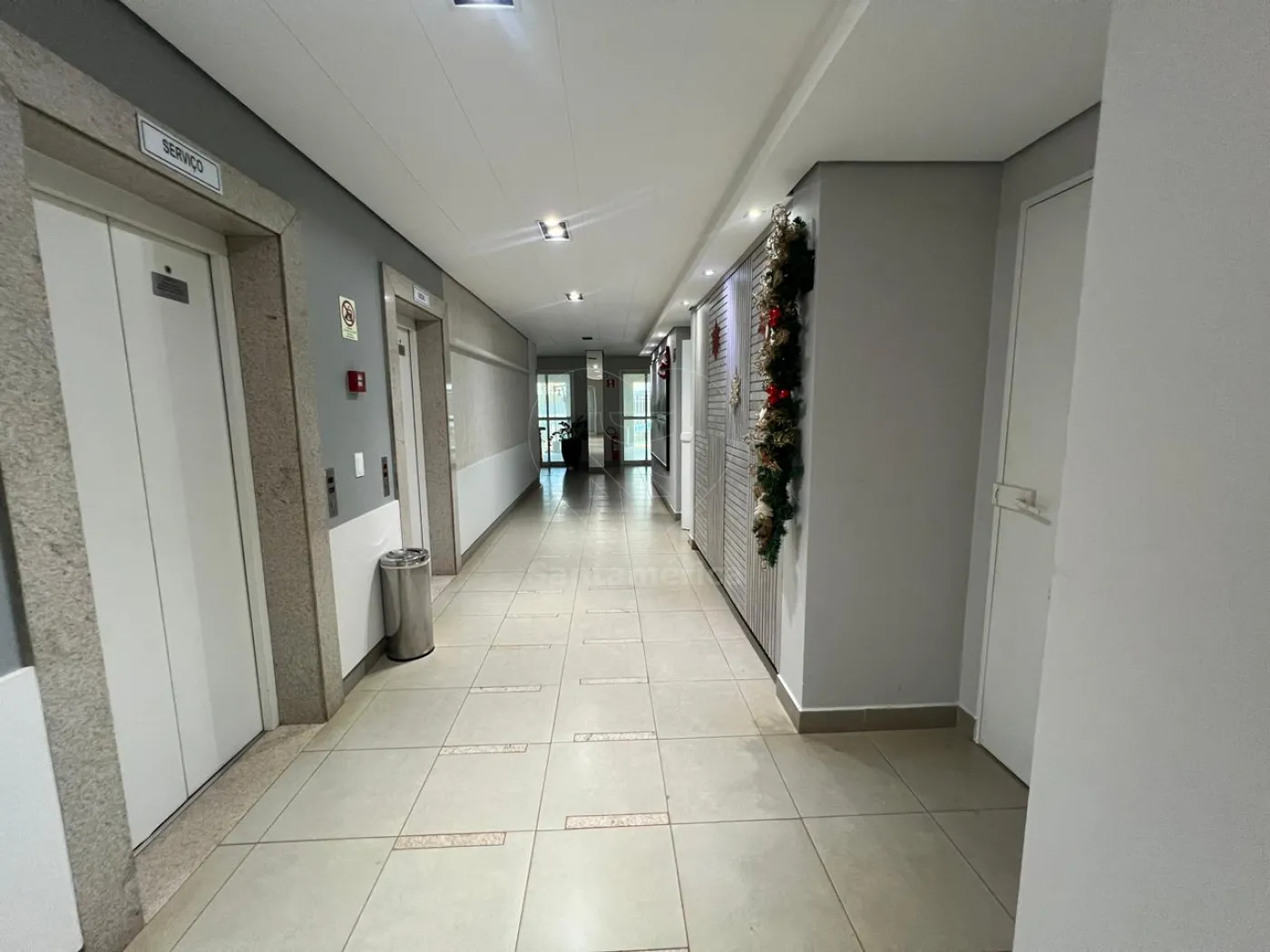 Apartamento com 2 quartos para alugar na Região Sul de Londrina no Edifício Crystal Alugar Apartamento / Padrão em Londrina R$ 3.500,00 - Foto 2