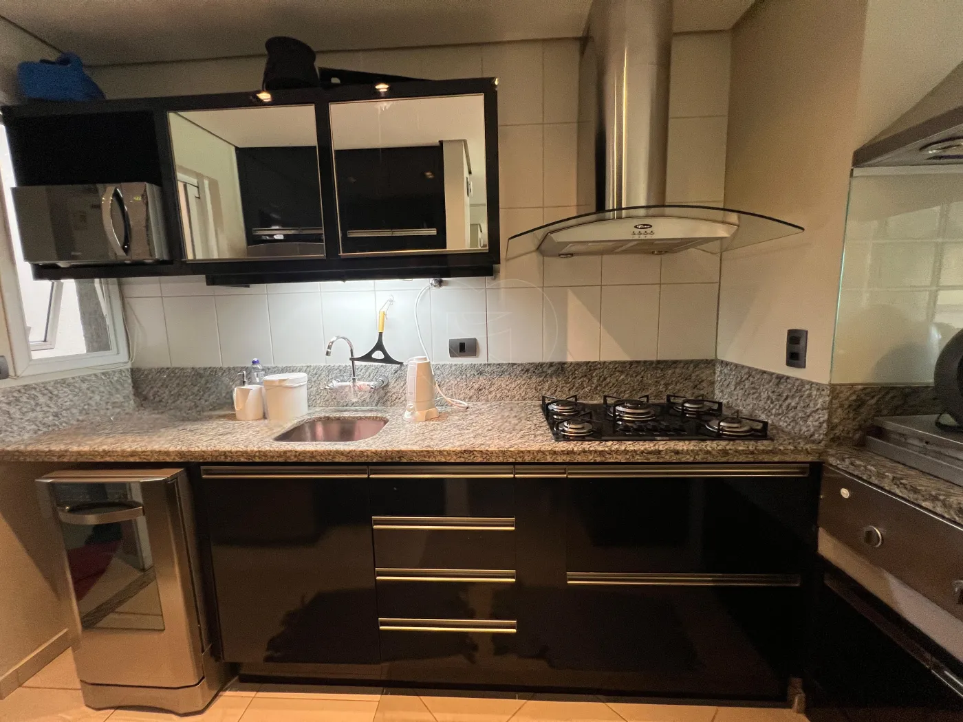 Apartamento com 2 quartos para alugar na Região Sul de Londrina no Edifício Crystal Alugar Apartamento / Padrão em Londrina R$ 3.500,00 - Foto 8