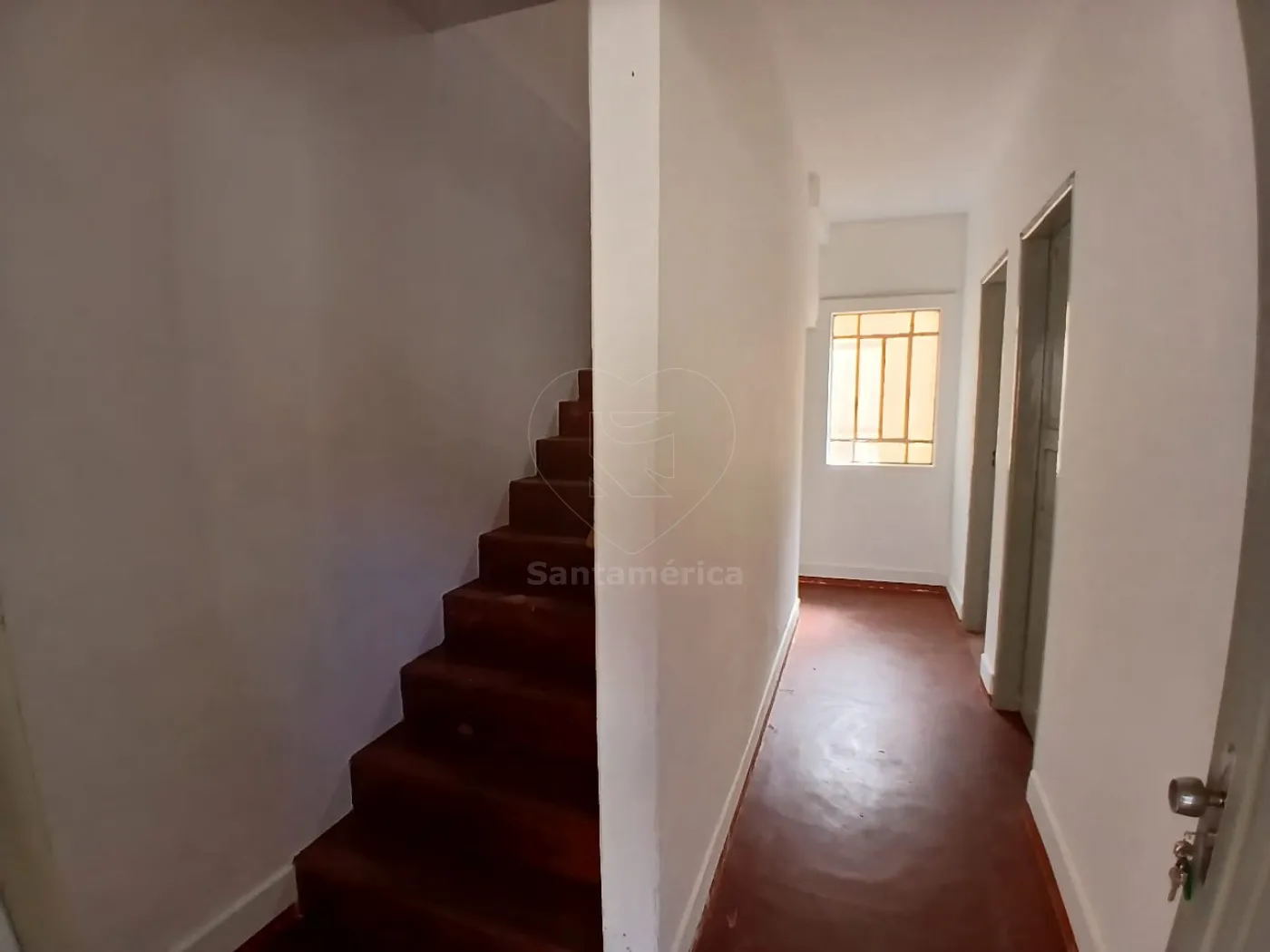 Sobrado de fundos na Região Central de Londrina para alugar no Centro com 2 quartos Alugar Casa / Padrão em Londrina R$ 1.300,00 - Foto 7