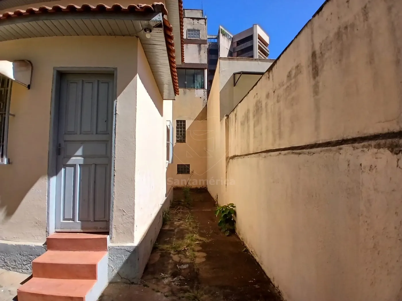 Sobrado de fundos para alugar no Centro com 2 quartos na Região Central de Londrina Alugar Casa / Padrão em Londrina R$ 1.300,00 - Foto 15