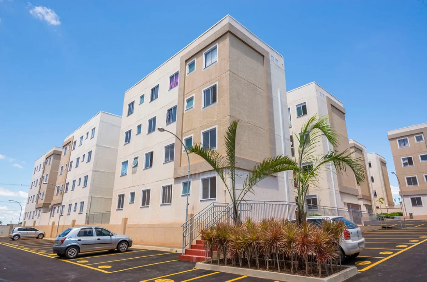 Apartamento para alugar no bairro Olímpico com 2 quartos na Região Oeste de Londrina Alugar Apartamento / Padrão em Londrina R$ 1.200,00 - Foto 2