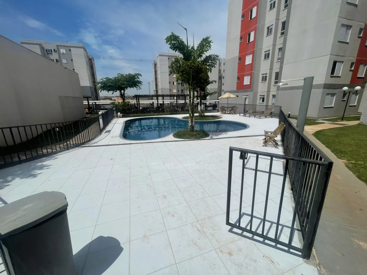 Apartamento para alugar com 2 quartos na Região Norte de Londrina no Residencial London Garden Alugar Apartamento / Padrão em Londrina R$ 1.200,00 - Foto 9