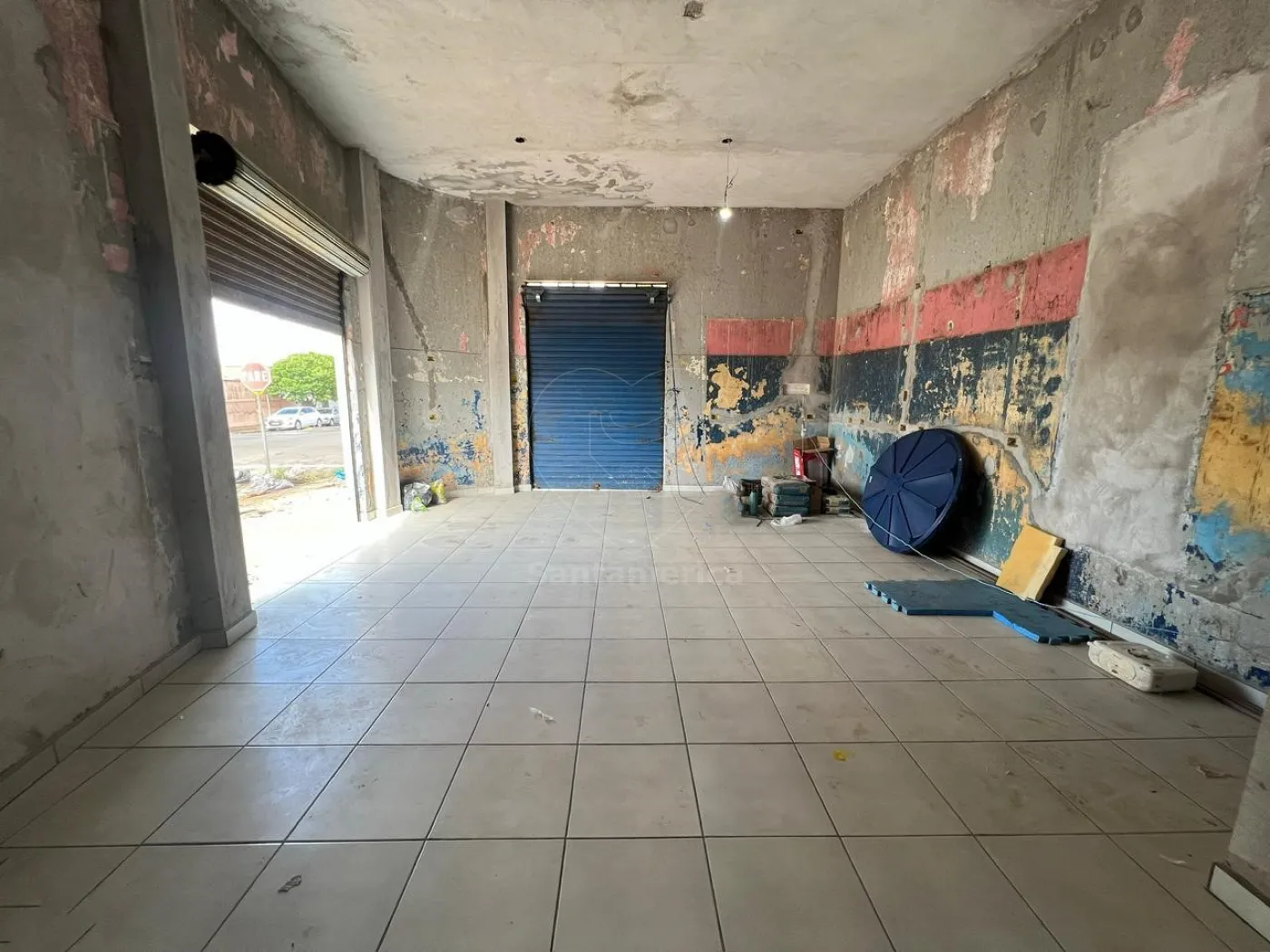 Barracão para alugar na Região Central de Londrina com 45m² e 1 garagem Alugar Comercial / Barracão em Londrina R$ 2.000,00 - Foto 3