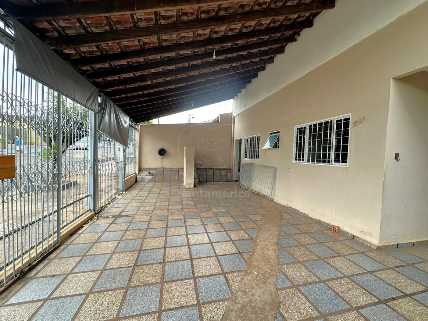 Casa para alugar na Região Norte de Londrina com 4 quartos no bairro João Paz Alugar Casa / Padrão em Londrina R$ 2.200,00 - Foto 3