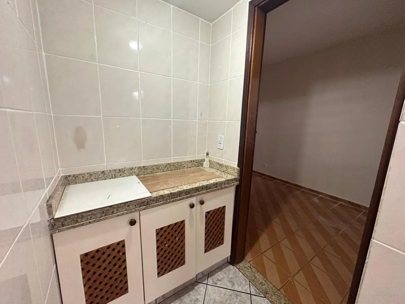 Casa para alugar no João Paz com 4 quartos na Região Norte de Londrina Alugar Casa / Padrão em Londrina R$ 2.200,00 - Foto 9