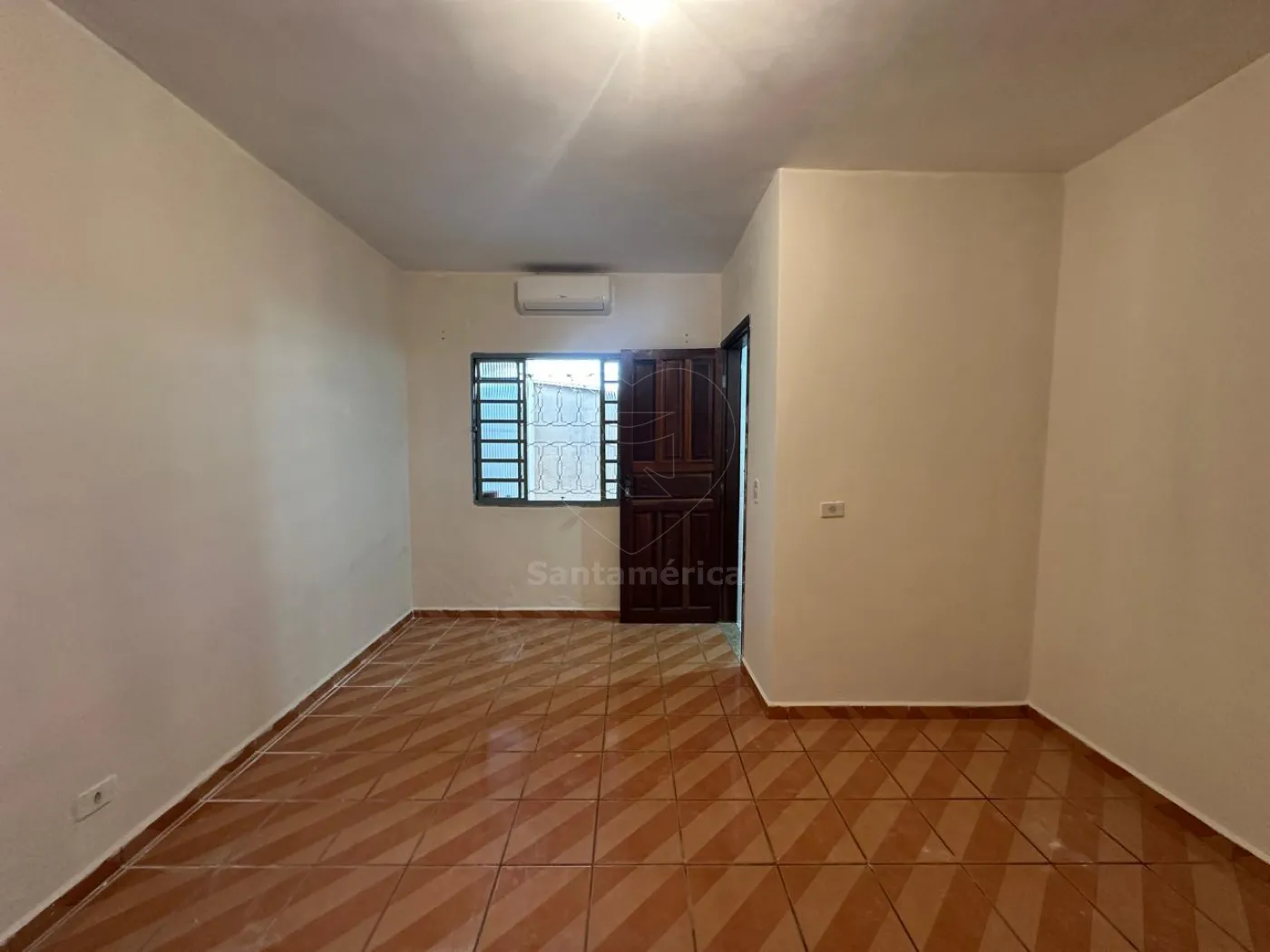 Casa para alugar na Região Norte de Londrina com 4 quartos no bairro João Paz Alugar Casa / Padrão em Londrina R$ 2.200,00 - Foto 11