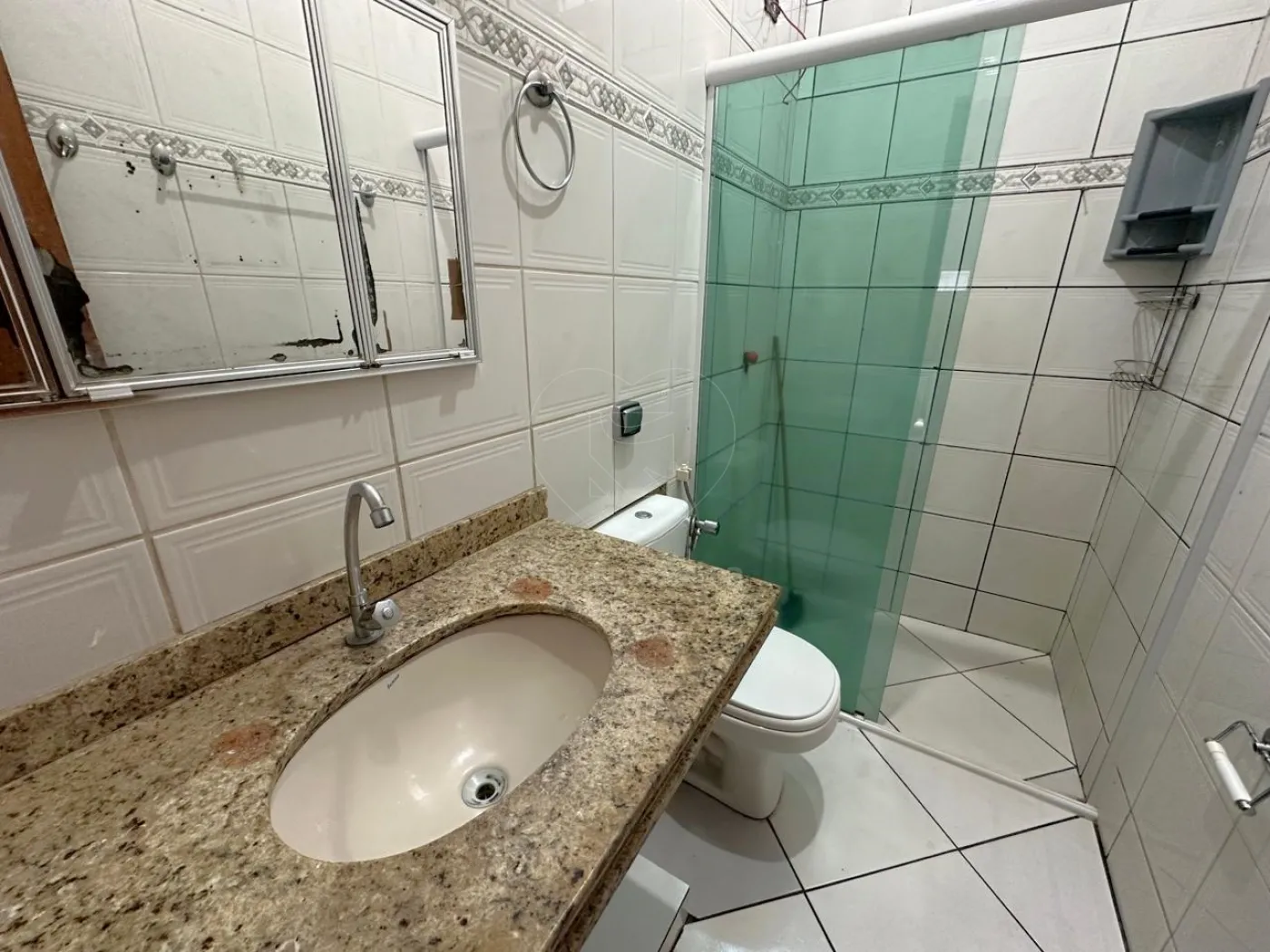 Casa para alugar na Região Norte de Londrina com 4 quartos no bairro João Paz Alugar Casa / Padrão em Londrina R$ 2.200,00 - Foto 13