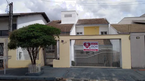 imagem 1 - Casa assobradada à venda no Jardim Santa Mônica, Zona Norte de Londrina - 3 Quartos imagem 1 - Casa assobradada à venda no Jardim Santa Mônica, Zona Norte de Londrina - 3 Quartos