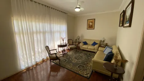 imagem 2 - Casa à Venda na Rua Fortaleza Com 3 Quartos, Sendo 1 Suíte em Londrina imagem 2 - Casa à Venda na Rua Fortaleza Com 3 Quartos, Sendo 1 Suíte em Londrina