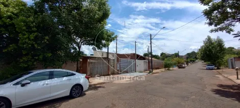 imagem 2 - Casa com 3 Quartos à Venda Próximo a Pista do Aeroporto de Londrina imagem 2 - Casa com 3 Quartos à Venda Próximo a Pista do Aeroporto de Londrina