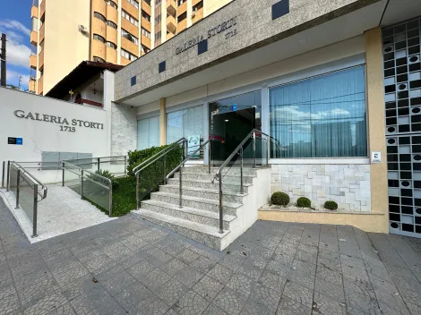 imagem 2 - Sala comercial à venda e para alugar no Edifício Galeria Storti, região central de Londrina imagem 2 - Sala comercial à venda e para alugar no Edifício Galeria Storti, região central de Londrina