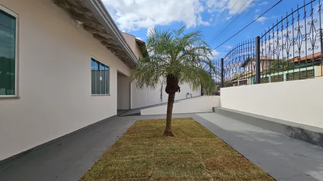 imagem 5 - Casa Para Alugar e Vender no Conjunto Professora Hilda Mandarino, Região Norte de Londrina, com 3 quartos imagem 5 - Casa Para Alugar e Vender no Conjunto Professora Hilda Mandarino, Região Norte de Londrina, com 3 quartos