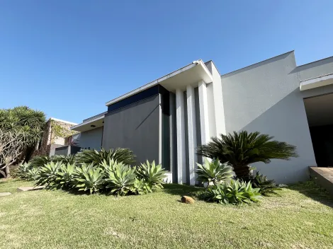 imagem 1 - Casa para venda e locação no Condomínio Petit Ville com dois quartos na Região Sul de Londrina imagem 1 - Casa para venda e locação no Condomínio Petit Ville com dois quartos na Região Sul de Londrina