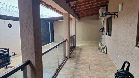 imagem 5 - Casa à Venda na Região Norte de Londrina com 2 Dormitórios com armários planejados imagem 5 - Casa à Venda na Região Norte de Londrina com 2 Dormitórios com armários planejados