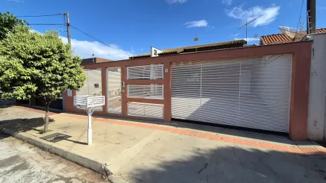 imagem 1 - Casa à Venda na Região Norte - 4 Quartos, 2 Suítes em Londrina imagem 1 - Casa à Venda na Região Norte - 4 Quartos, 2 Suítes em Londrina