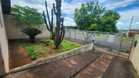 imagem 3 - Casa à Venda com 2 quartos e dependência nos fundos na Avenida Jamill Scaff imagem 3 - Casa à Venda com 2 quartos e dependência nos fundos na Avenida Jamill Scaff