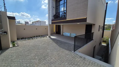 imagem 4 - Casa à Venda no Bairro Universitário com 3 Suítes e Área de Lazer imagem 4 - Casa à Venda no Bairro Universitário com 3 Suítes e Área de Lazer