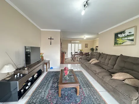 imagem 3 - Casa à Venda no Bairro Coliseu com 3 quartos, sendo 1 suíte - Região Norte de Londrina imagem 3 - Casa à Venda no Bairro Coliseu com 3 quartos, sendo 1 suíte - Região Norte de Londrina