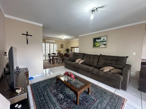 imagem 4 - Casa à Venda no Bairro Coliseu com 3 quartos, sendo 1 suíte - Região Norte de Londrina imagem 4 - Casa à Venda no Bairro Coliseu com 3 quartos, sendo 1 suíte - Região Norte de Londrina