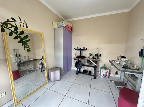 imagem 5 - Casa à Venda no Bairro Coliseu com 3 quartos, sendo 1 suíte - Região Norte de Londrina imagem 5 - Casa à Venda no Bairro Coliseu com 3 quartos, sendo 1 suíte - Região Norte de Londrina