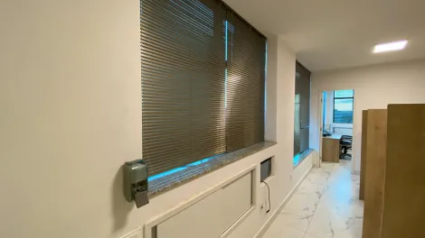 imagem 4 - Sala em prédio comercial com ar condicionado para venda no Centro de Londrina imagem 4 - Sala em prédio comercial com ar condicionado para venda no Centro de Londrina