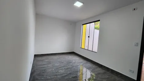 imagem 5 - Casa com 2 Quartos à Venda na Região Leste de Londrina, Próxima ao Hospital Universitário imagem 5 - Casa com 2 Quartos à Venda na Região Leste de Londrina, Próxima ao Hospital Universitário